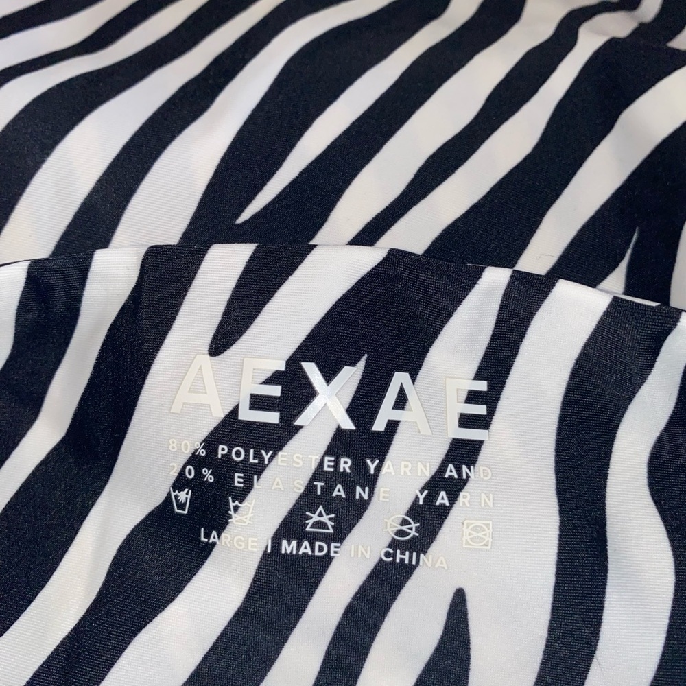 AEXAE Australia Zebra Strapless High Cut Swimsuit Large New - Picture 6 of 7